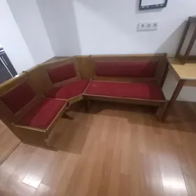 кухонный уголок с 2 стульями