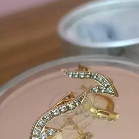 золотые серьги