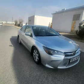 Toyota Camry 2017