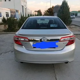 Toyota Camry 2011