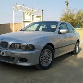 BMW E39 2000
