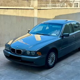 BMW E39 2003