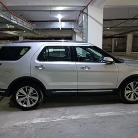 Ford Explorer 2018