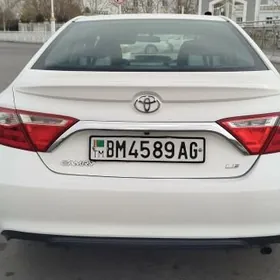 Toyota Camry 2017