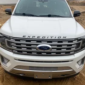 Ford Expedition 2021