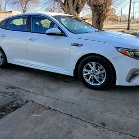 Kia Optima 2020