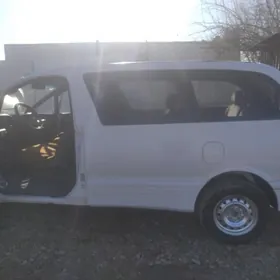 Toyota Previa 1993