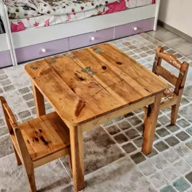 Детский столик