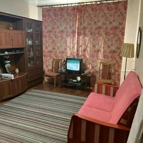 ГОСТИНКА 1КОМН СРОЧНО