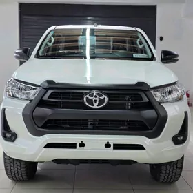 Toyota Hilux 2025