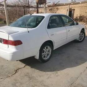 Toyota Camry 1999