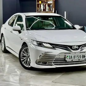 Toyota Camry 2018