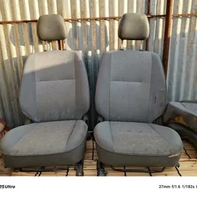 Sidenya toýota korolla