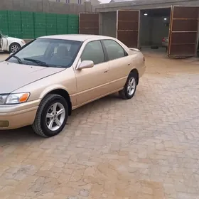 Toyota Camry 1999