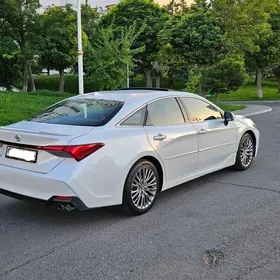 Toyota Avalon 2019