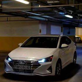 Hyundai Elantra 2020