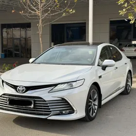 Toyota Camry 2022