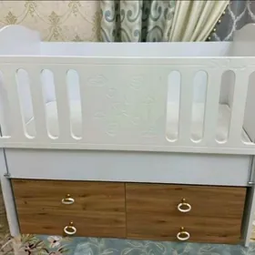 Кроватка детская