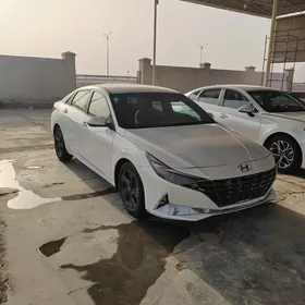 Hyundai Elantra 2021