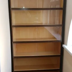 Книжные полки