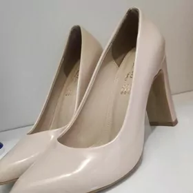 продам туфли 36 размера новые