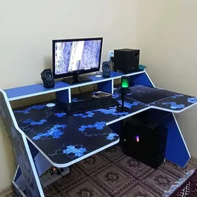 Игровой стол.