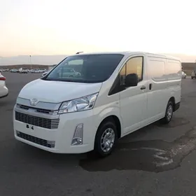Toyota Hiace 2025
