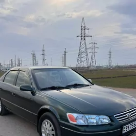 Toyota Camry 1999