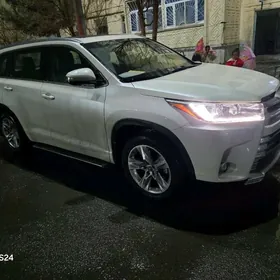 Toyota Highlander 2018