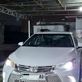 Toyota Camry 2017