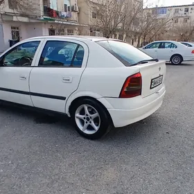 Opel Astra 2003