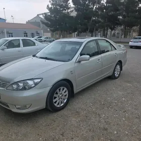 Toyota Camry 2004