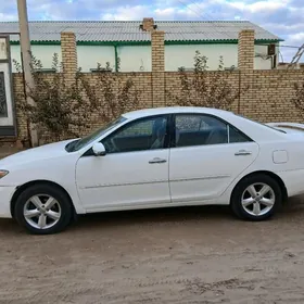 Toyota Camry 2004