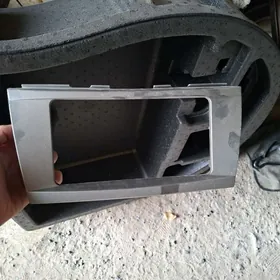 okuz kelle tilivizor ramka