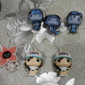 киндер  очень странные дела