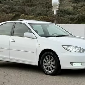 Toyota Camry 2004
