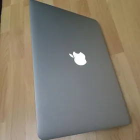 MacBook Air ноутбук