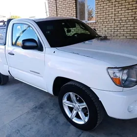 Toyota Tacoma 2010
