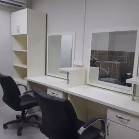 ŽENSKIÝ SALON MEBEL