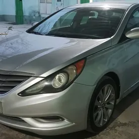 Hyundai Sonata 2011