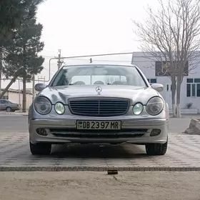 Mercedes-Benz E320 2003