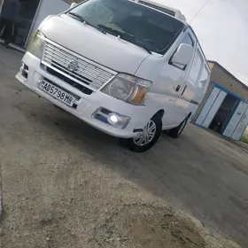Nissan Urvan 2007