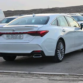 Toyota Avalon 2022