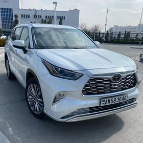 Toyota Highlander 2022