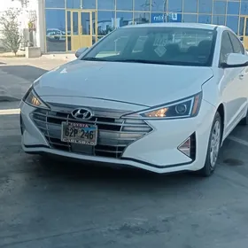 Hyundai Elantra 2020