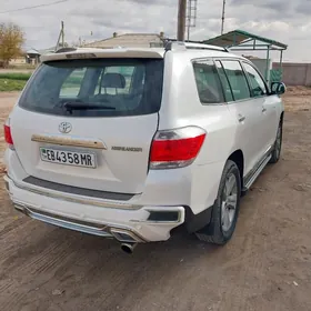 Toyota Highlander 2013