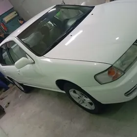 Nissan Sunny 1999