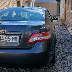 Toyota Camry 2010