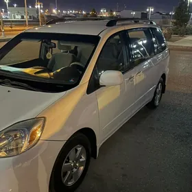 Toyota Sienna 2004