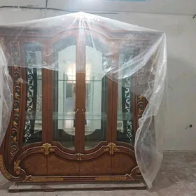 Italiýanski Kuhynny Bufet